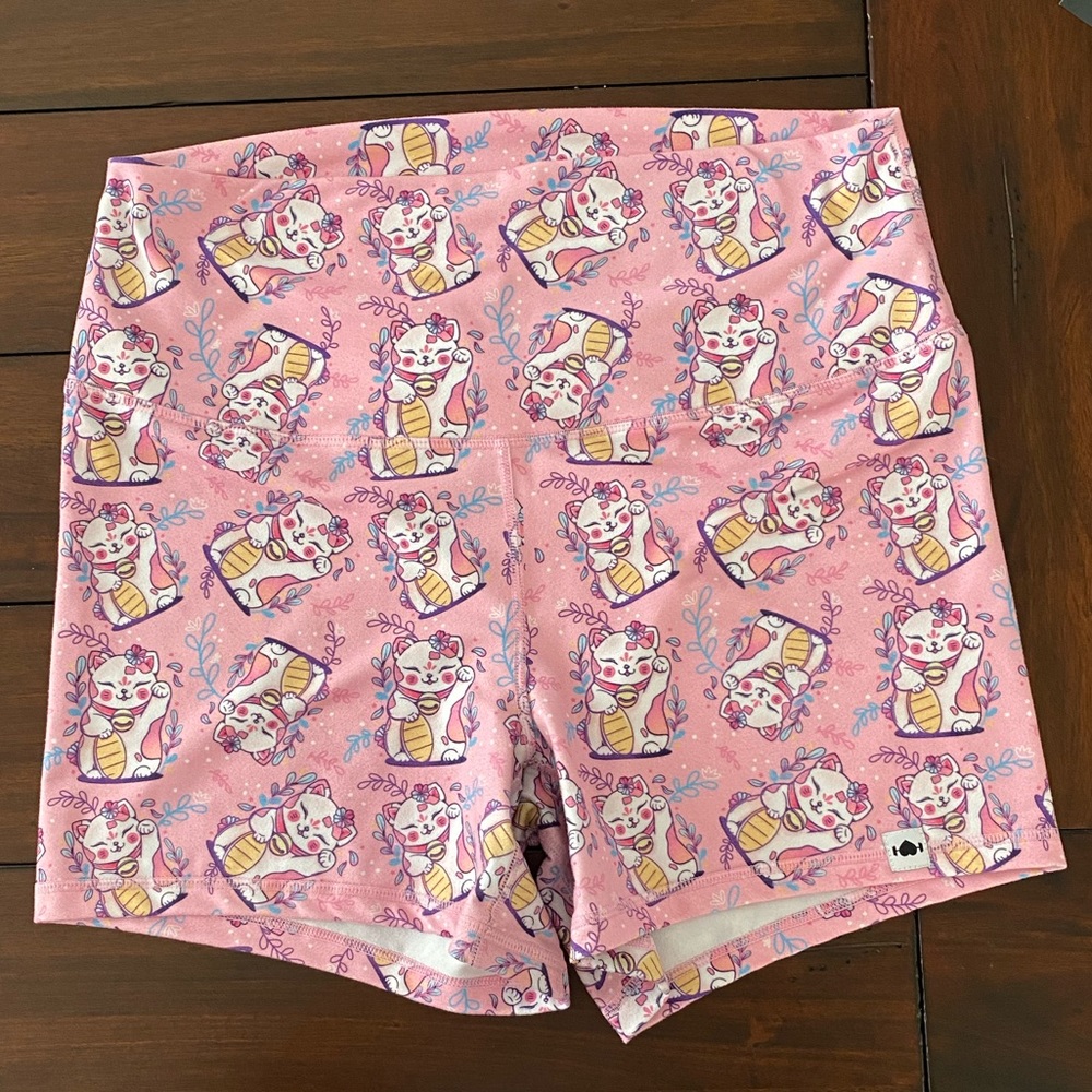 WodBottom Lucky Cat Shorts Size XXL